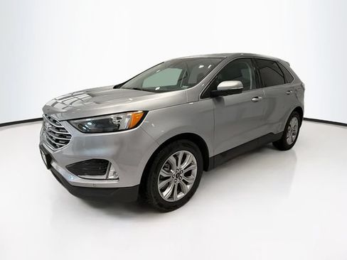 Used 2024 Ford Edge Titanium AWD/4WD image 3