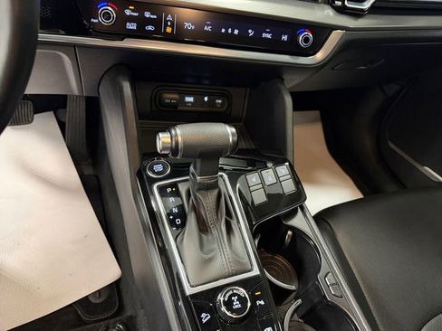 Used 2023 Kia Sportage EX image 23