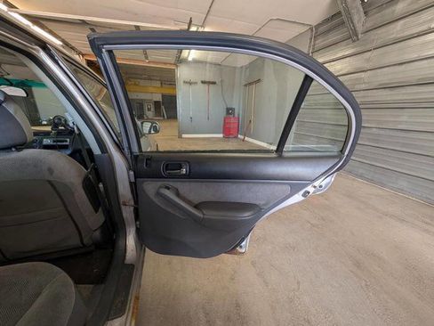 Used 2002 Honda Civic LX image 28