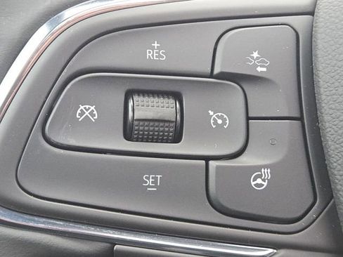 New 2026 Buick Envista Avenir image 12