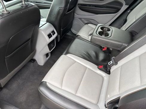 Used 2020 GMC Terrain SLT image 31