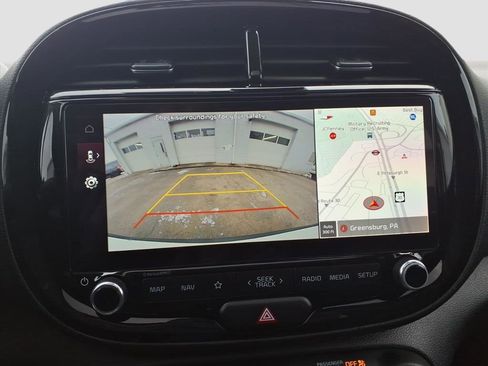 Used 2023 Kia Soul EX image 23