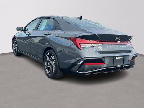Certified 2024 Hyundai Elantra Limited image 5