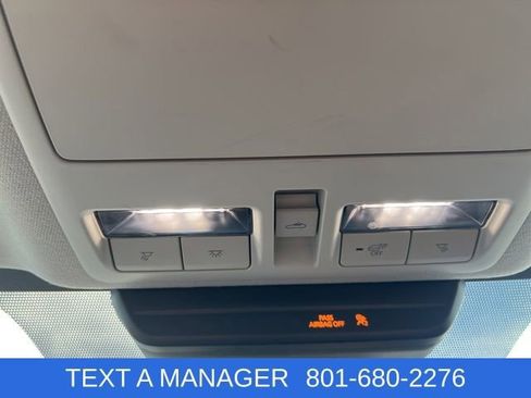 Used 2023 MAZDA MAZDA3 s FWD image 26