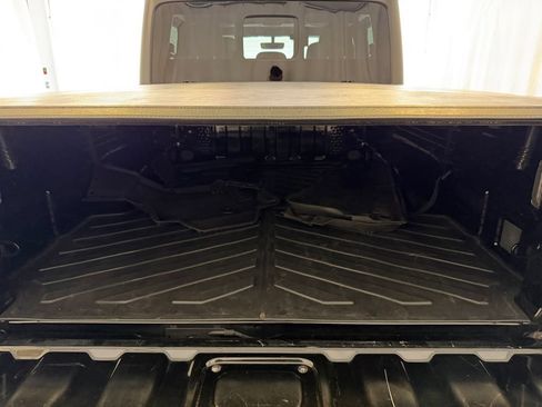 Used 2023 Jeep Gladiator Rubicon w/ Cold Weather Group AWD/4WD image 24