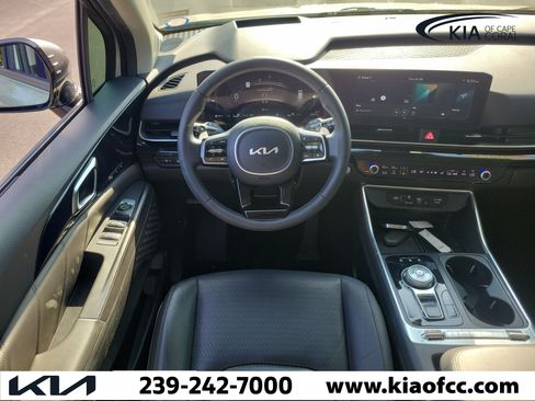 Certified 2025 Kia Carnival SX Prestige FWD image 18