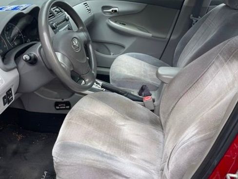 Used 2010 Toyota Corolla LE FWD image 2