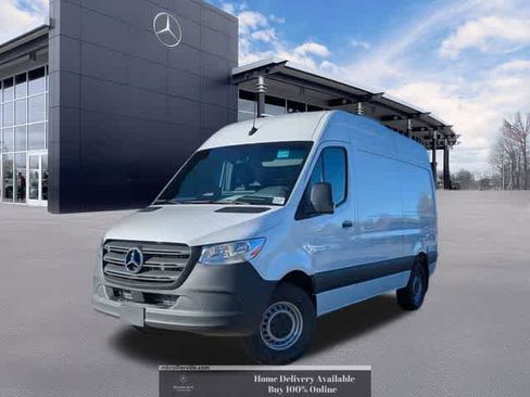 Used 2025 Mercedes-Benz Sprinter 2500 image 1