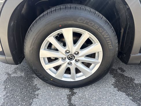 Used 2014 MAZDA CX-5 Touring w/ Bose/Moonroof Package FWD image 11