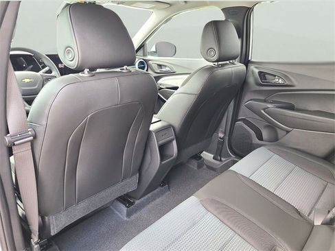 New 2026 Chevrolet Trax LT image 15