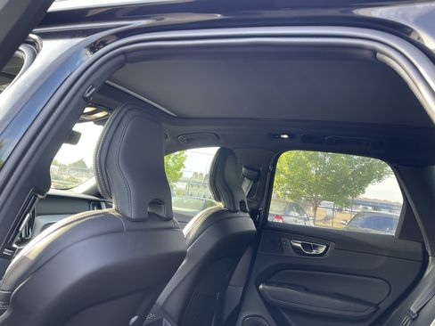 Used 2025 Volvo XC60 T8 Ultra w/ Climate Package AWD/4WD image 15