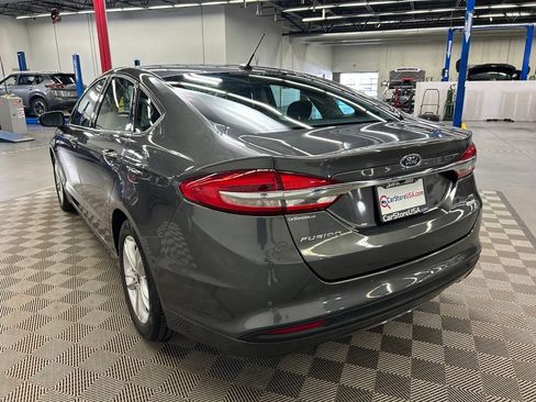 Used 2018 Ford Fusion SE FWD image 7
