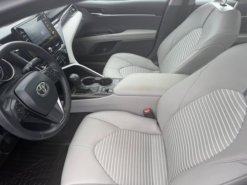 Used 2024 Toyota Camry SE w/ Cold Weather Package AWD/4WD image 16