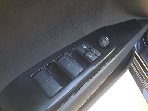 Used 2025 Toyota Camry LE image 17