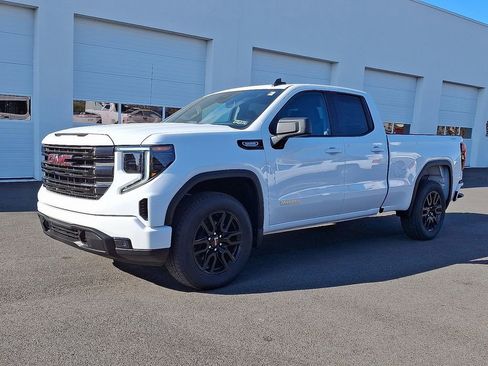 New 2025 GMC Sierra 1500 Elevation image 2
