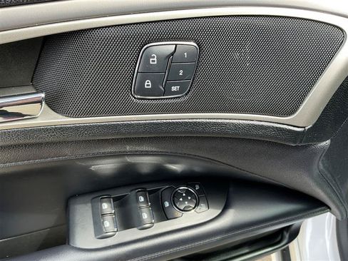 Used 2018 Lincoln MKZ Premiere AWD/4WD image 26