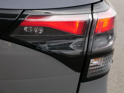 Certified 2026 Subaru Forester Premium image 17