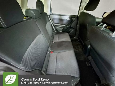 Used 2017 Subaru Forester 2.5i Premium image 25