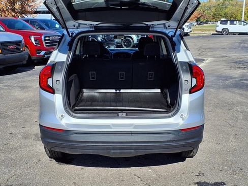 Certified 2022 GMC Terrain SLE image 27