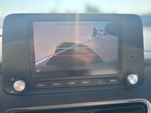 Used 2023 Hyundai Kona SE FWD image 29