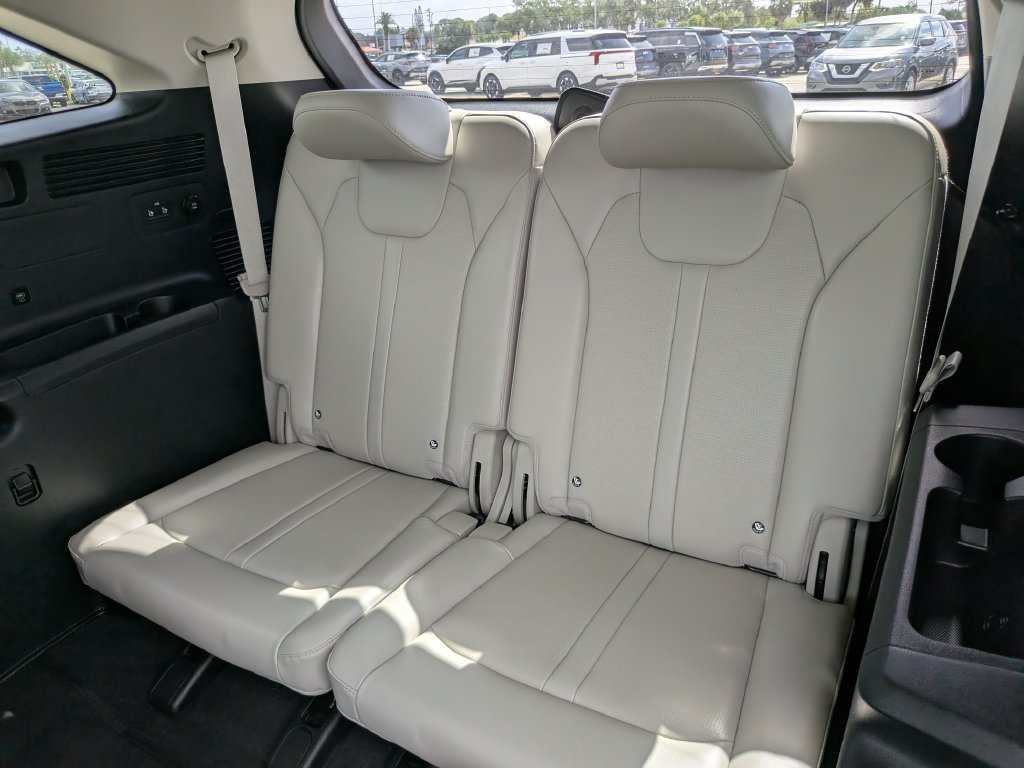 Certified 2025 Kia Sorento EX FWD image 19