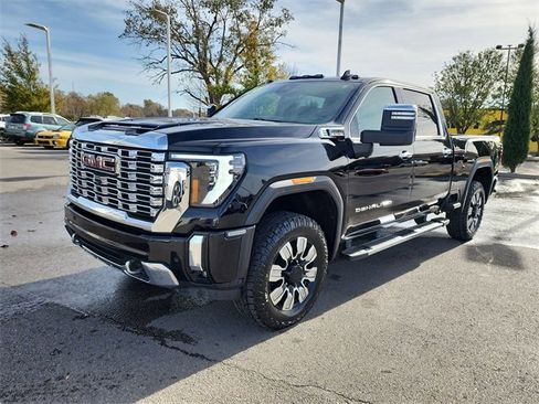 Used 2024 GMC Sierra 2500 Denali w/ Denali Reserve Package image 10