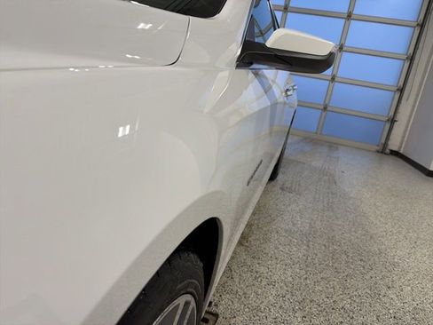 Used 2019 Chevrolet Malibu Premier image 12