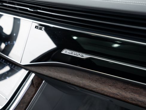 Certified 2024 Audi Q8 Prestige w/ Prestige Package AWD/4WD image 10
