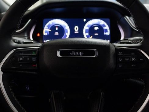 Certified 2024 Jeep Grand Cherokee L Laredo image 14