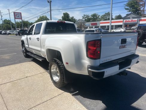 Used 2015 GMC Sierra 3500 Denali w/ Duramax Plus Package AWD/4WD image 5