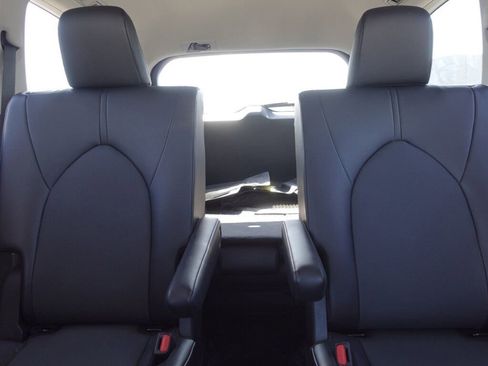 Certified 2024 Toyota Grand Highlander XLE image 16