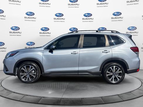 Used 2023 Subaru Forester Limited AWD/4WD image 3
