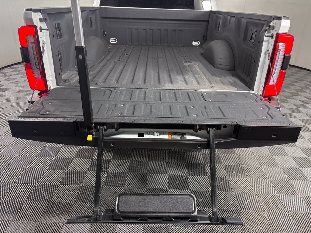 Certified 2023 Ford F250 Limited AWD/4WD image 34
