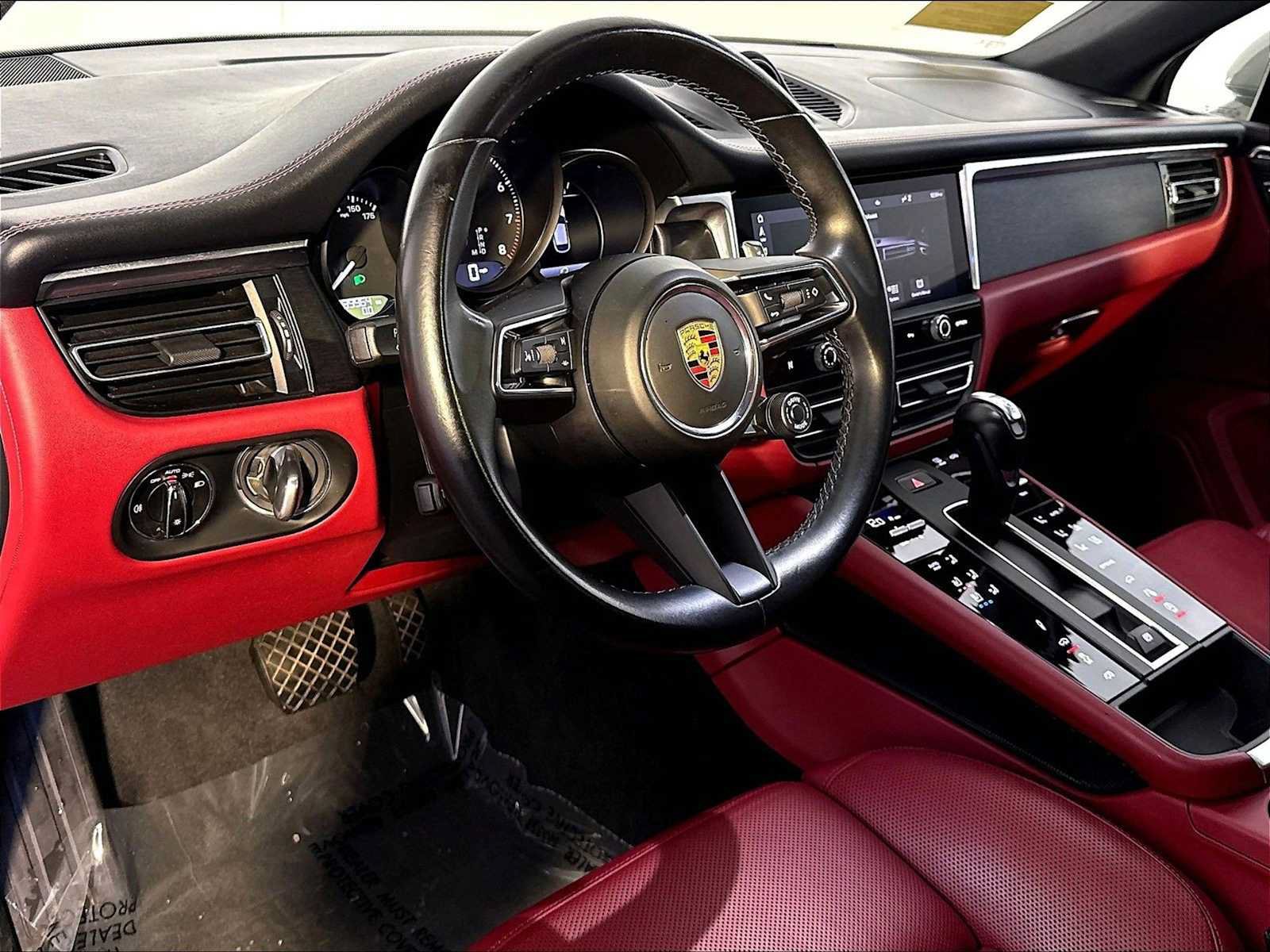 Certified 2022 Porsche Macan GTS AWD/4WD image 4