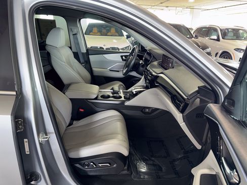 Used 2023 Acura MDX SH-AWD w/ Technology Package image 12