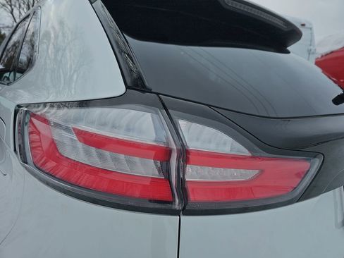 Used 2024 Ford Edge SEL image 33