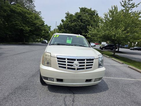 Used 2007 Cadillac Escalade ESV AWD w/ Information Package image 9