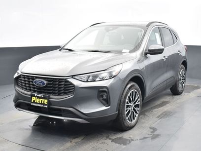 New 2025 Ford Escape SE