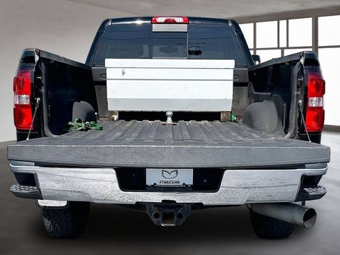 Used 2015 GMC Sierra 2500 SLT w/ Suspension Package, Off-Road RWD image 18