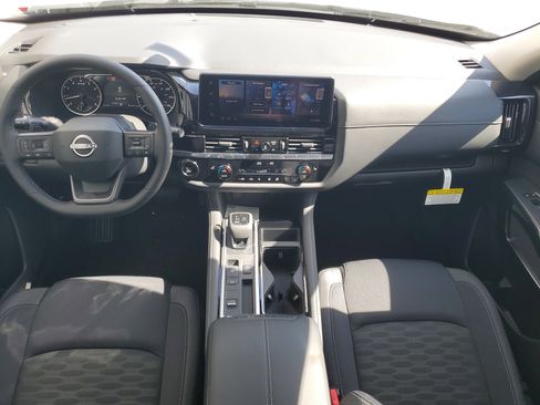 New 2026 Nissan Pathfinder SV image 17