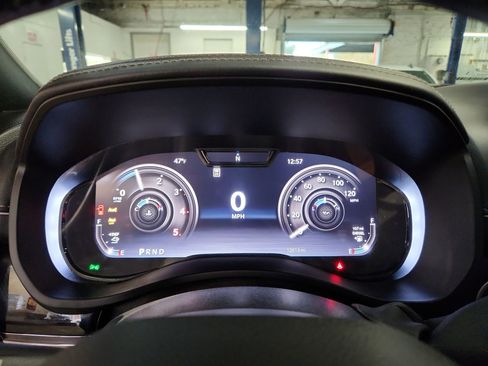 Used 2025 RAM 3500 Limited image 10