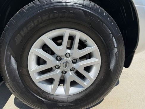 Used 2018 Nissan Frontier SV AWD/4WD image 99