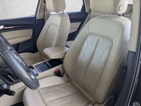 Used 2019 Audi Q5 2.0T Premium Plus w/ Premium Plus Package image 17