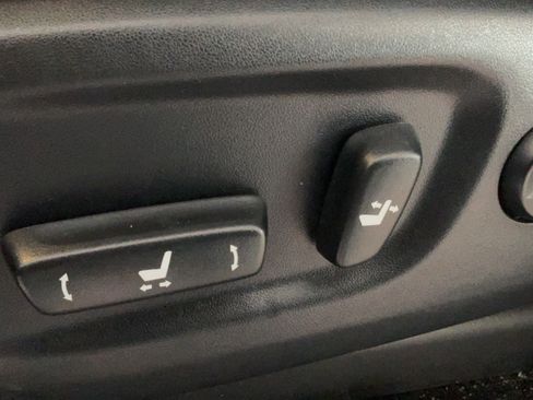Used 2018 Toyota 4Runner Limited AWD/4WD image 23