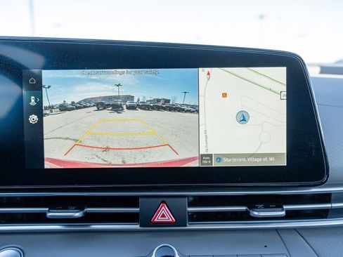 Certified 2025 Hyundai Elantra SEL image 35