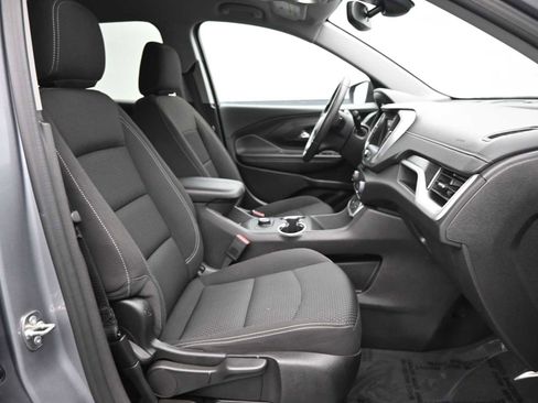 Used 2024 GMC Terrain SLE image 10