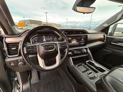 Used 2024 GMC Sierra 3500 Denali w/ Denali Reserve Package image 31
