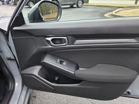 Used 2025 Honda Civic Sport image 17