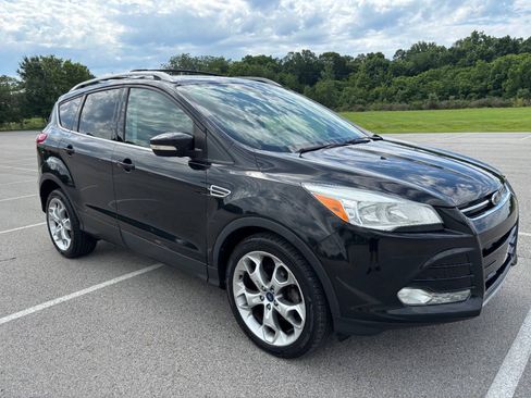 Used 2014 Ford Escape Titanium FWD image 3