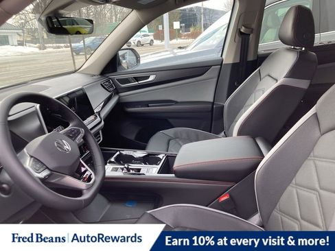 New 2026 Volkswagen Atlas Peak Edition image 12